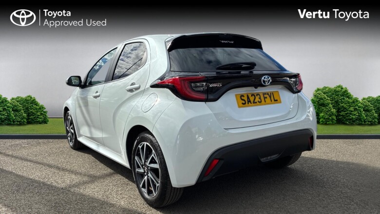 Toyota Yaris 1.5 Hybrid Design 5dr CVT Hybrid Hatchback